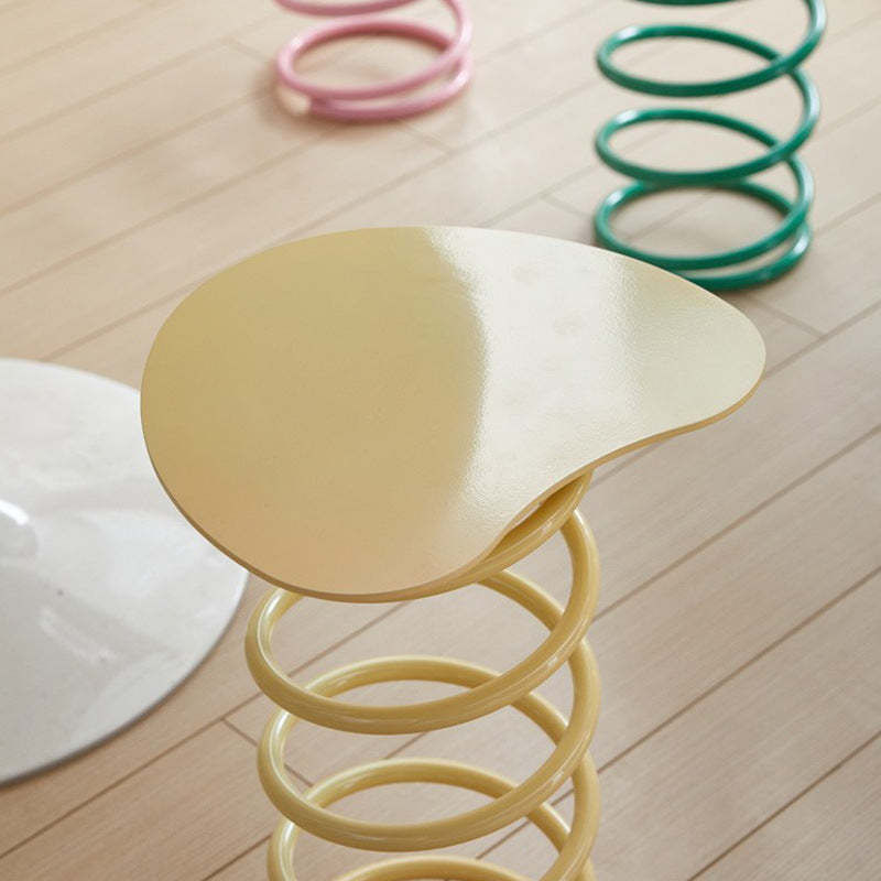Spring-Shape Iron Side Table 1-Tier