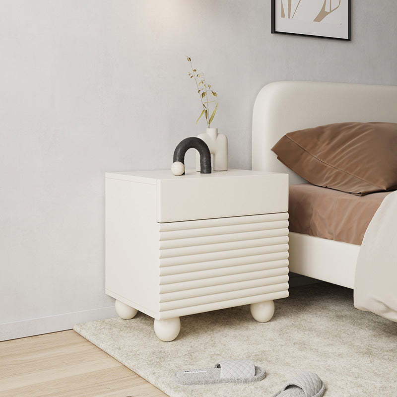Minimalist Cream Solid Wood 1-Drawer Nightstand
