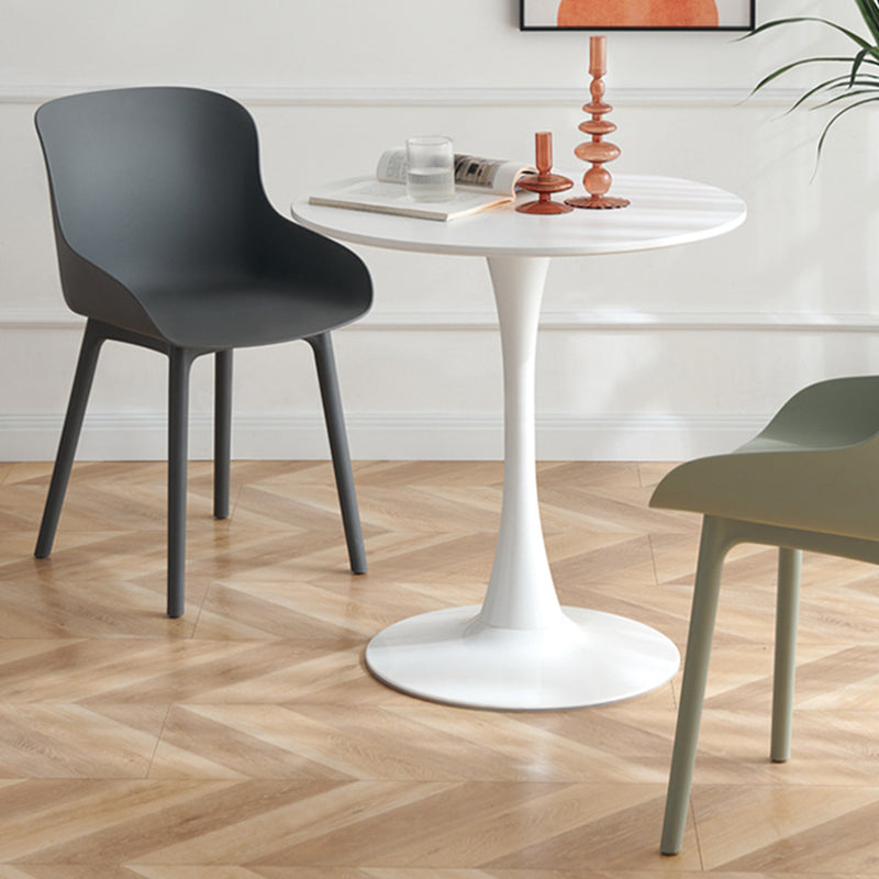 Scandinavian Round Iron 1-Tier Coffee Table