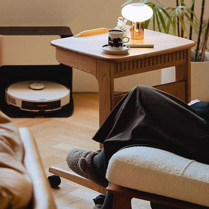 Nordic Movable Wood End Table