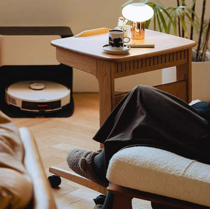 Nordic Movable Wood End Table