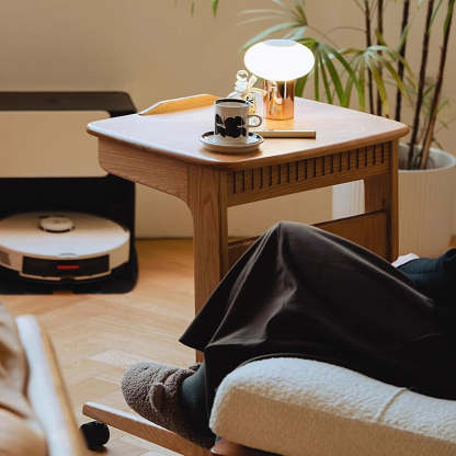 Nordic Movable Wood End Table