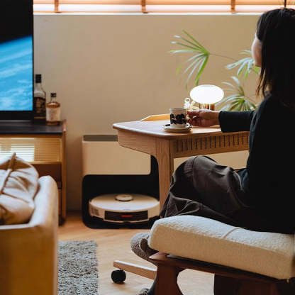Nordic Movable Wood End Table