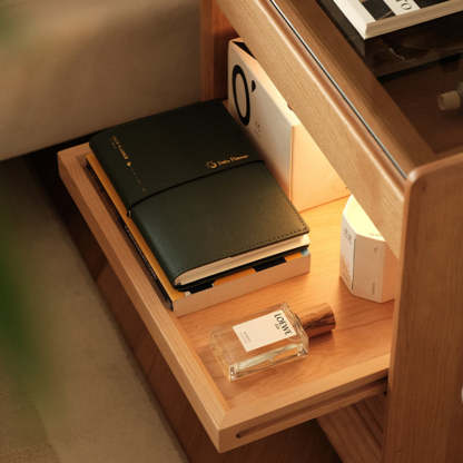 Retro Solid Wood Cube 3-Drawer Nightstand
