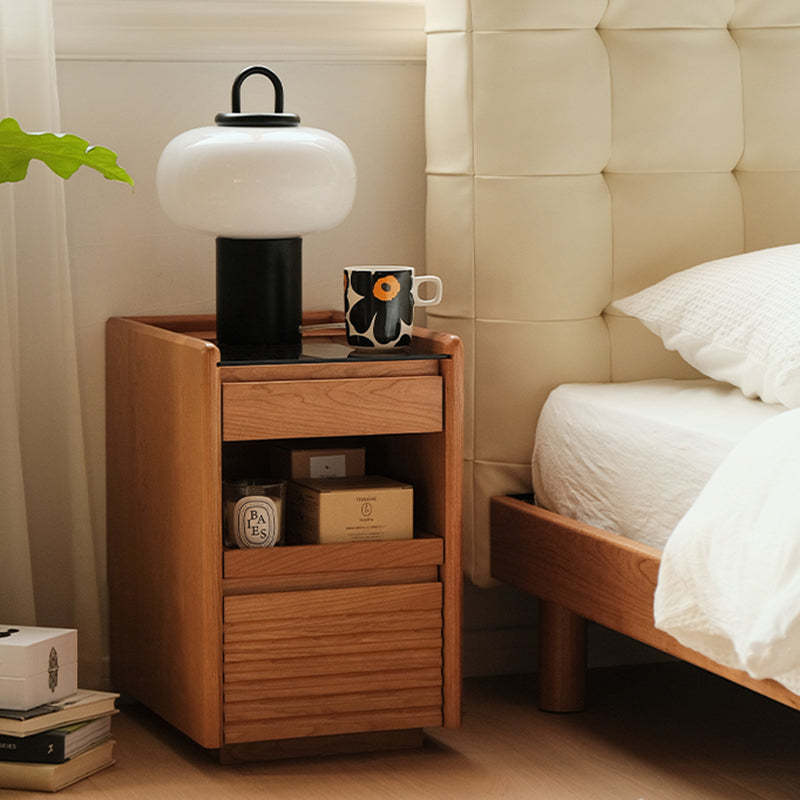 Retro Solid Wood Cube 3-Drawer Nightstand