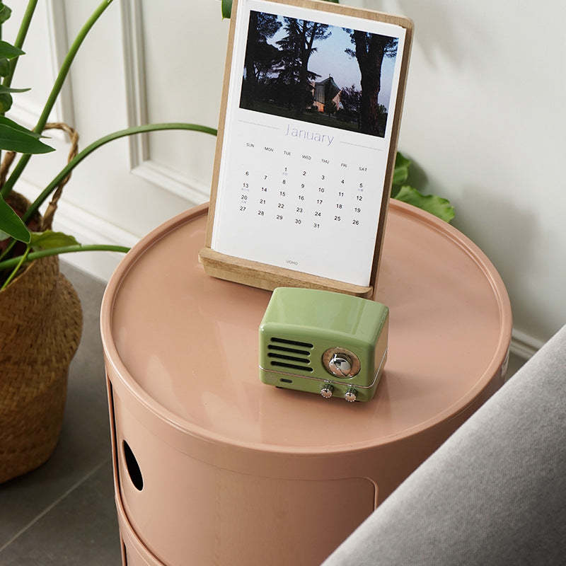 Scandinavian Round Plastic 3-Drawer Nightstand