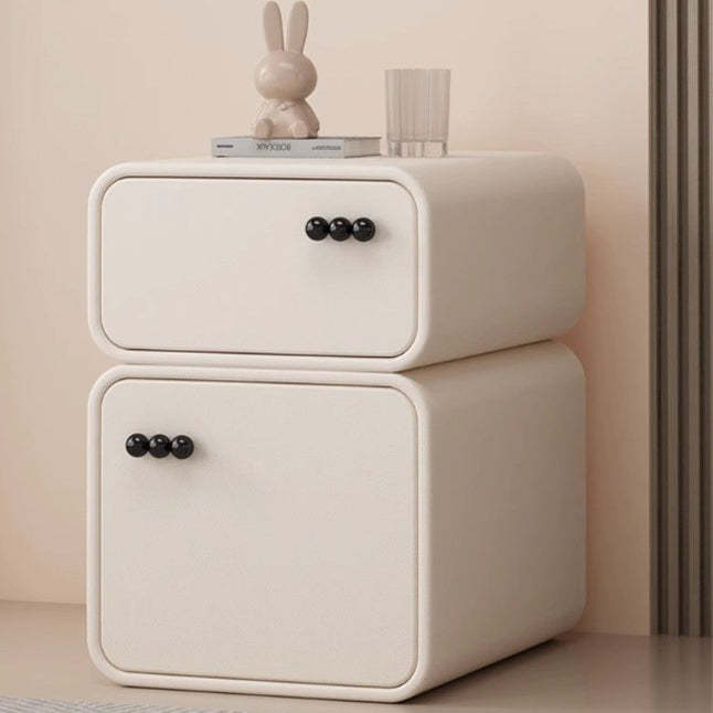Scandinavian Solid Wood 2-Drawer Nightstand