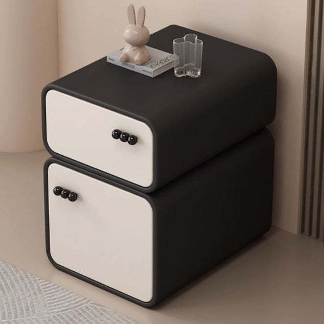 Scandinavian Solid Wood 2-Drawer Nightstand