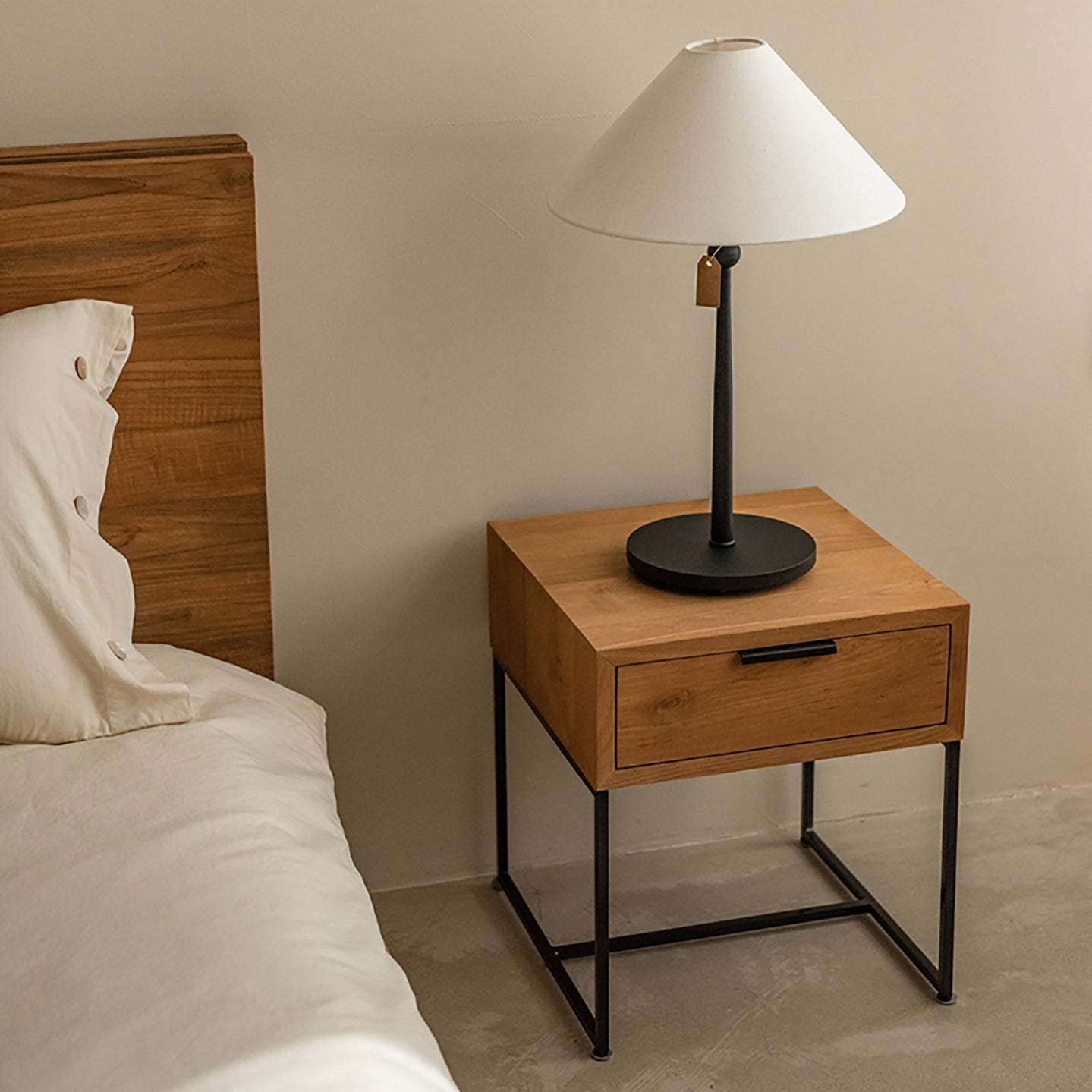 Japanese Wood Iron-Base Nightstand 1-Drawer