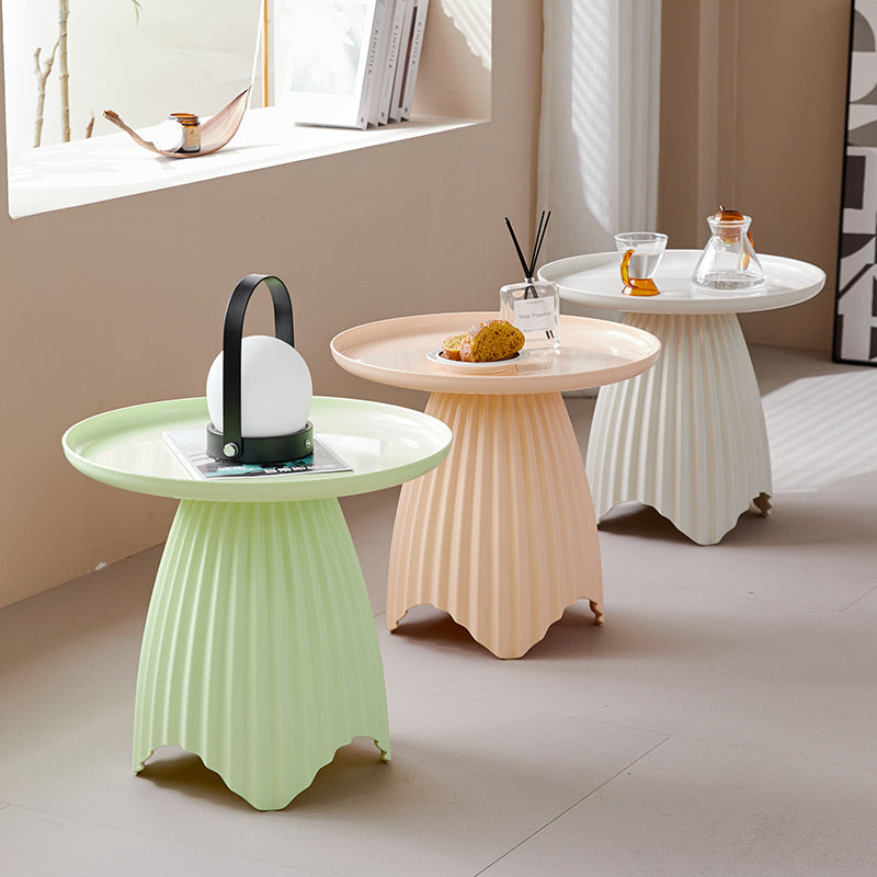Scandinavian Lace Base Plastic End Table — White
