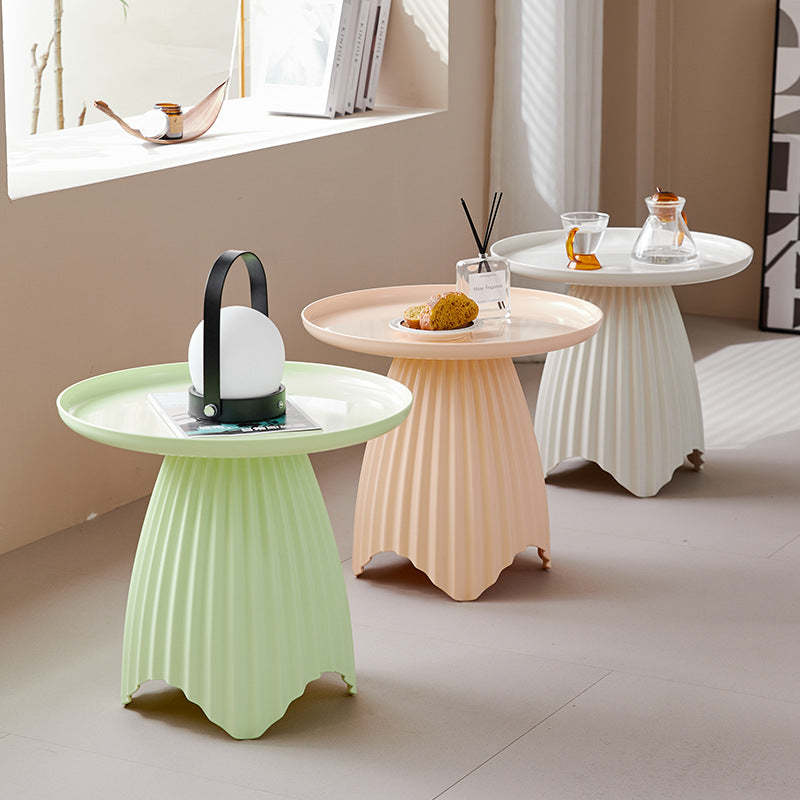 Scandinavian Lace Base Plastic End Table — White