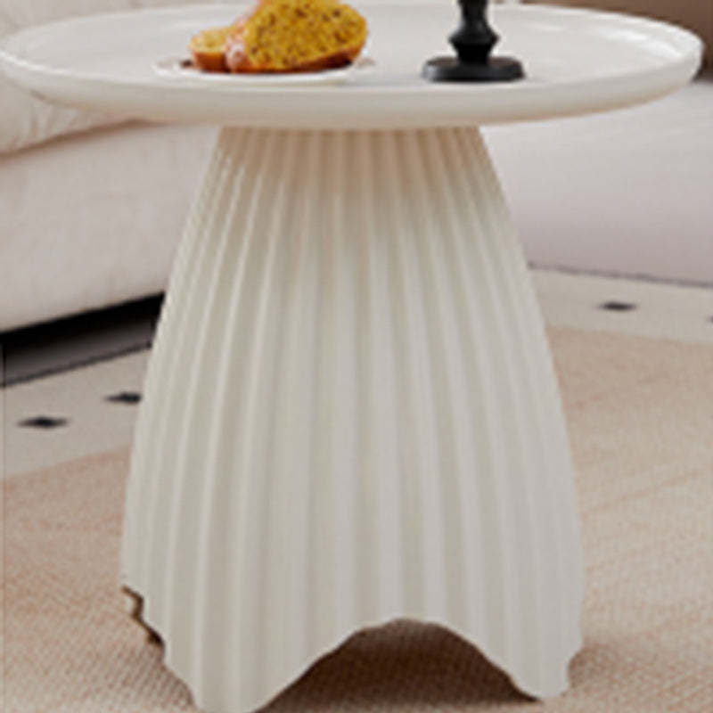 Scandinavian Lace Base Plastic End Table