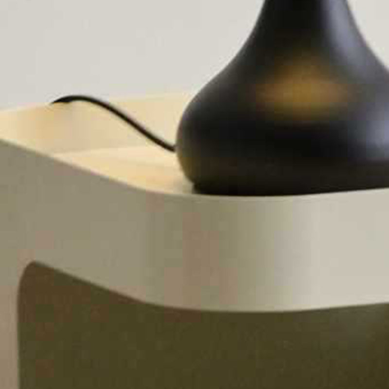 Scandinavian Cream Carbon Steel Side Table 3-Tier