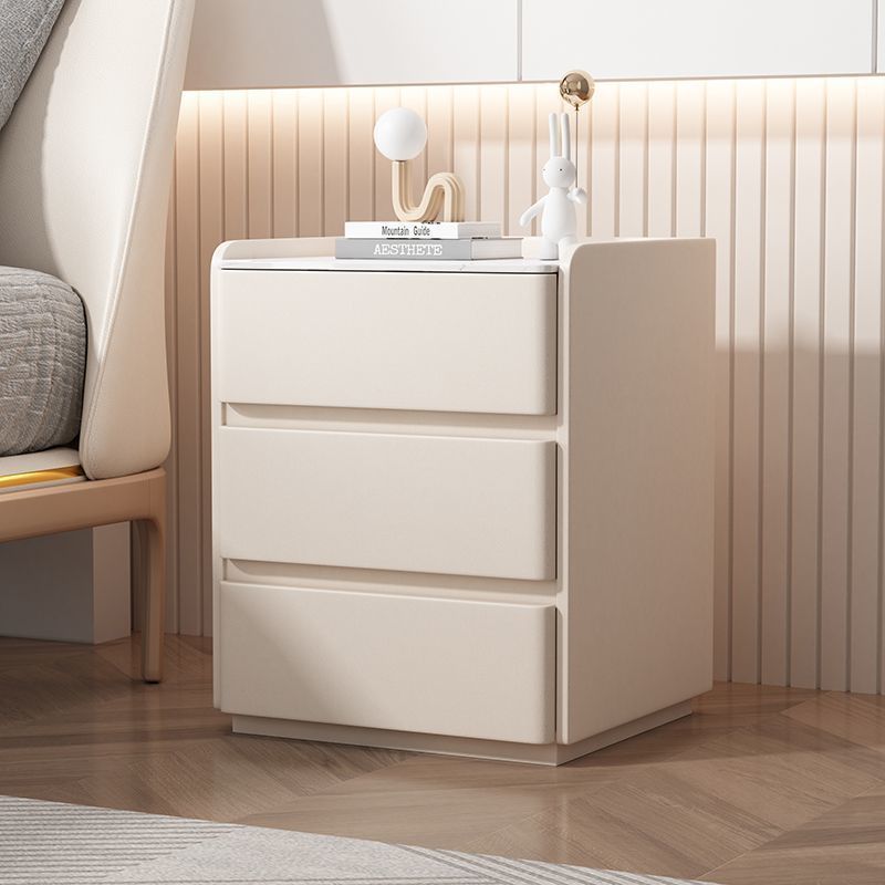 Minimalist Wood 3-Drawer Nightstand — Green