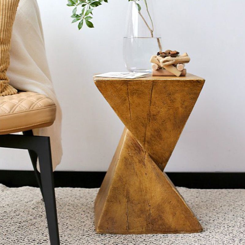 Staggered Triangle Magnesium Clay Side Table — Wood Color