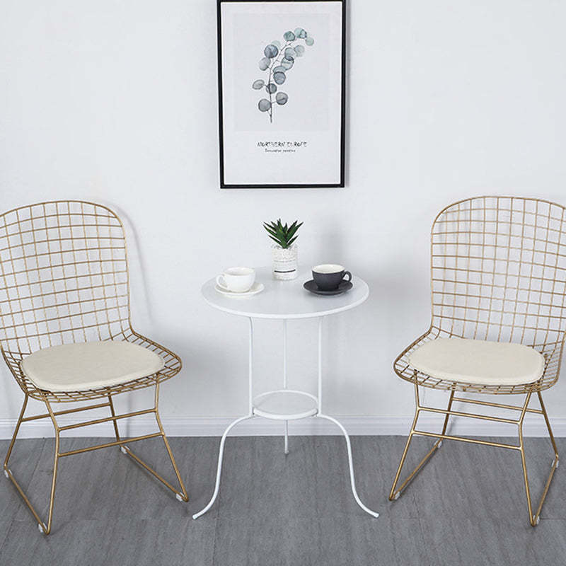 Minimalist Round Iron 3-Leg Coffee Table