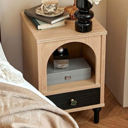 Vintage Solid Wood 1-Drawer Nightstand