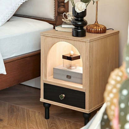 Vintage Solid Wood 1-Drawer Nightstand