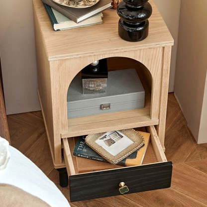 Vintage Solid Wood 1-Drawer Nightstand