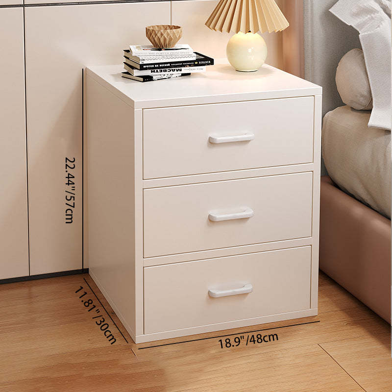 Minimalist Solid Wood 3-Drawer Nightstand