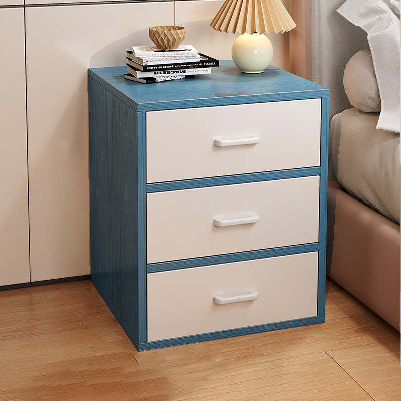Minimalist Solid Wood 3-Drawer Nightstand — White