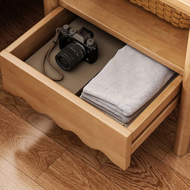 Minimalist Solid Wood 1-Shelf Nightstand