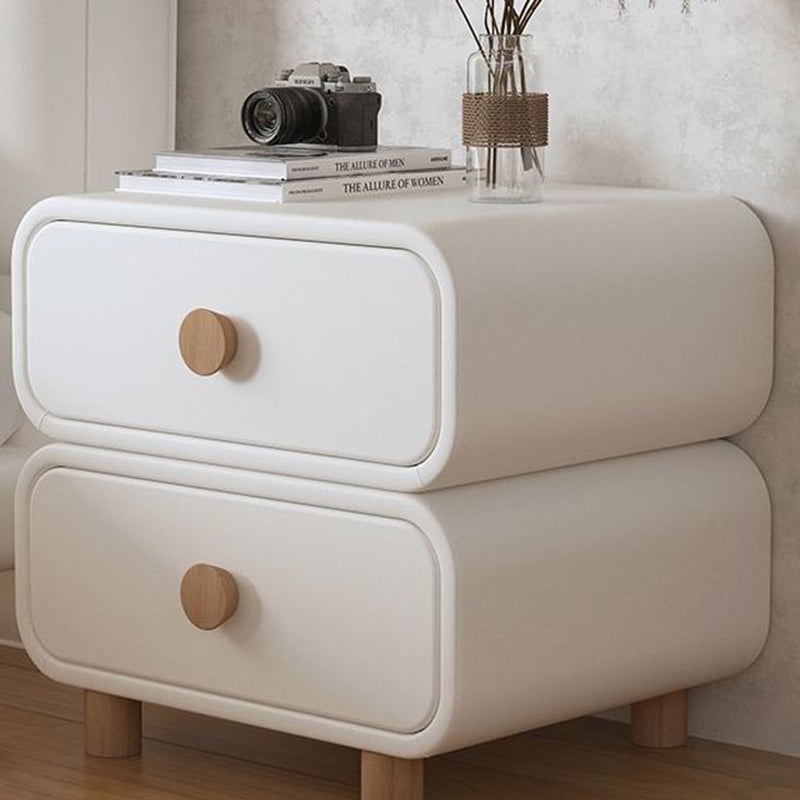 Scandinavian Wood 2-Drawer Nightstand