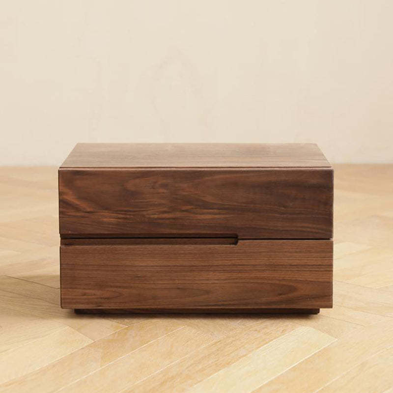 Scandinavian Solid Wood 2-Drawer Nightstand with Pulls