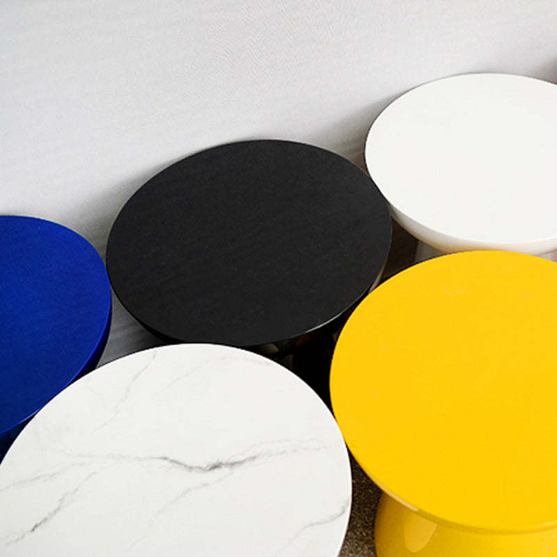 Scandinavian Round Stackable End Table — Gold