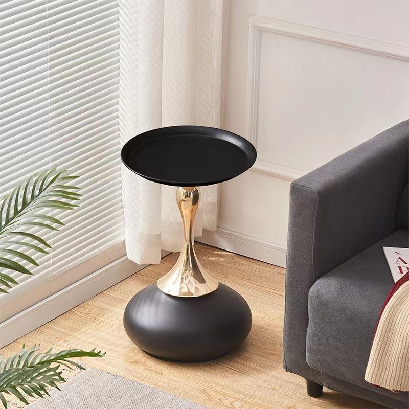 Luxury Round Oval Metal Coffee Table — White Tabletop + White Base