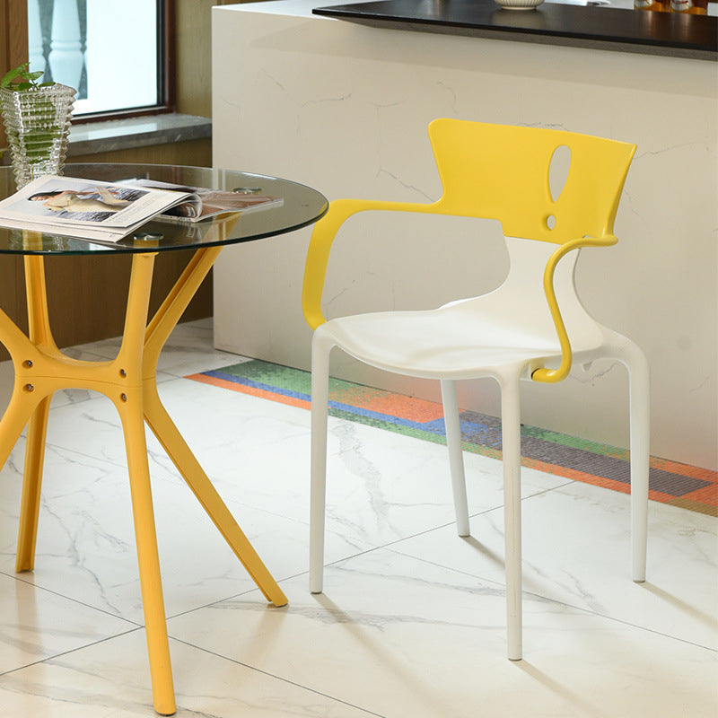Nordic Curved Plastic Dining Chair