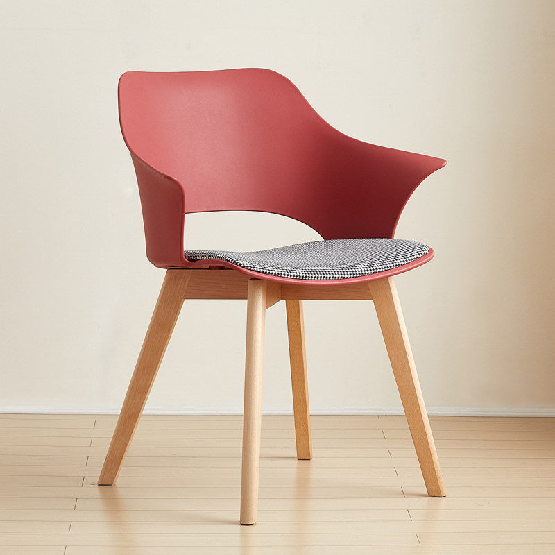Nordic Curved Plastic Wood-Leg Dining Armchair — Red