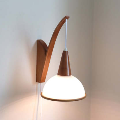 Japanese Solid Wood Pleated Fabric Umbrella Wall Sconce — Walnut Lamp Arm + Glass Lampshade / 220V-240V For UK/AU
