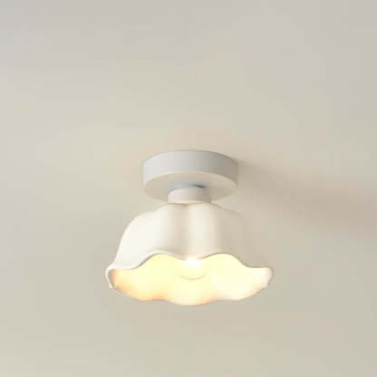 Scandinavian Iron Flower Diamond Light