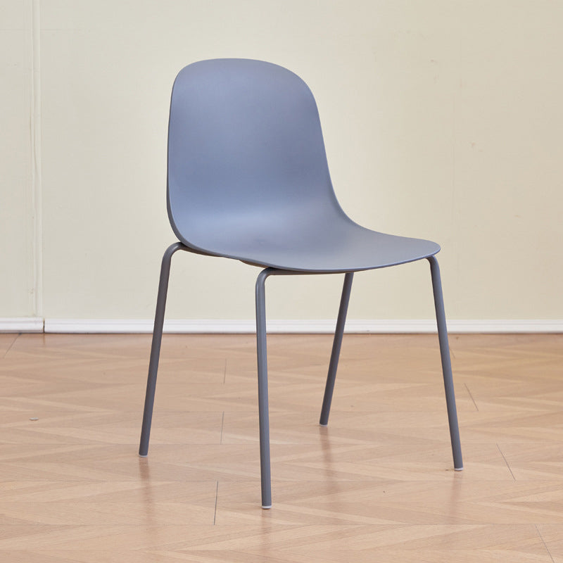 Minimalist Plastic Curved Dining Chair