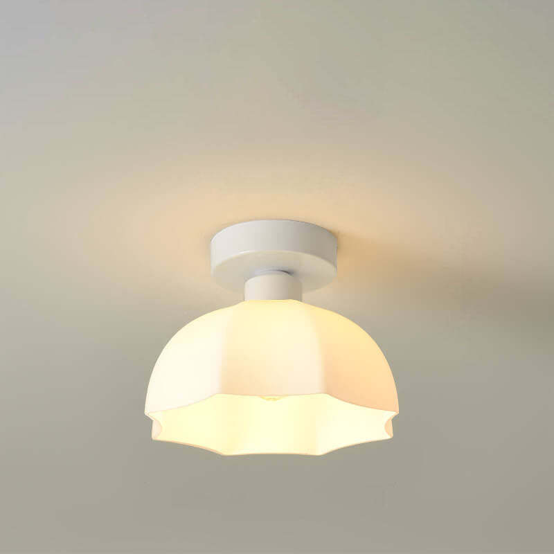 Scandinavian Iron Flower Diamond Light