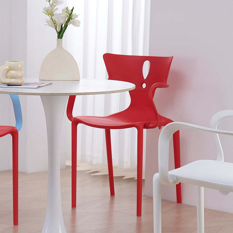 Nordic Curved Plastic Dining Chair