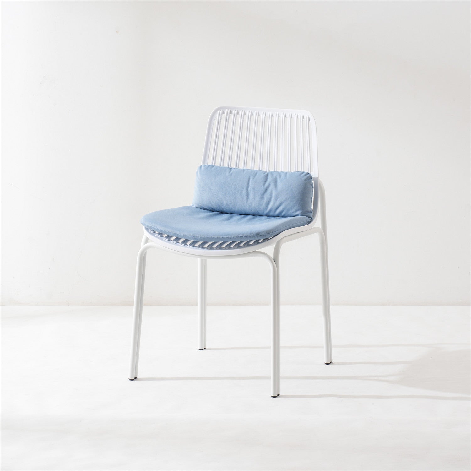 Minimalist Cushion Plastic Metal Dining Chair