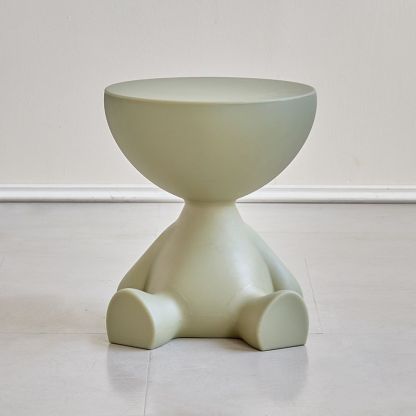 Minimalist Flat Round End Table