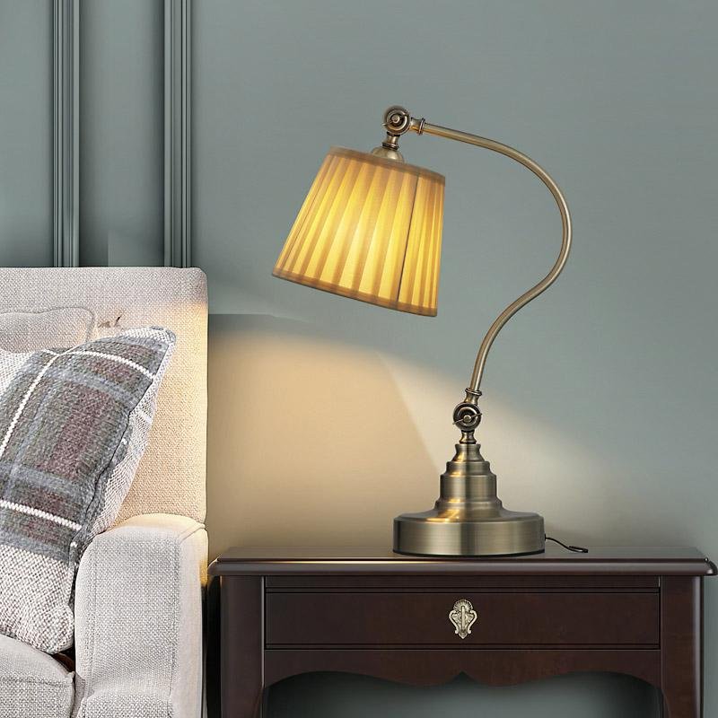 Industrial Empire-Style Metal Desk Lamp with Curved Arm and Adjustable Lighting-Lighom