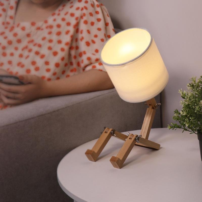 Adjustable LED Wooden Sitting Robot Lamp