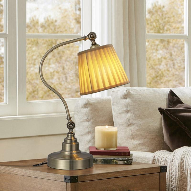 Industrial Empire-Style Metal Desk Lamp with Curved Arm and Adjustable Lighting-Lighom