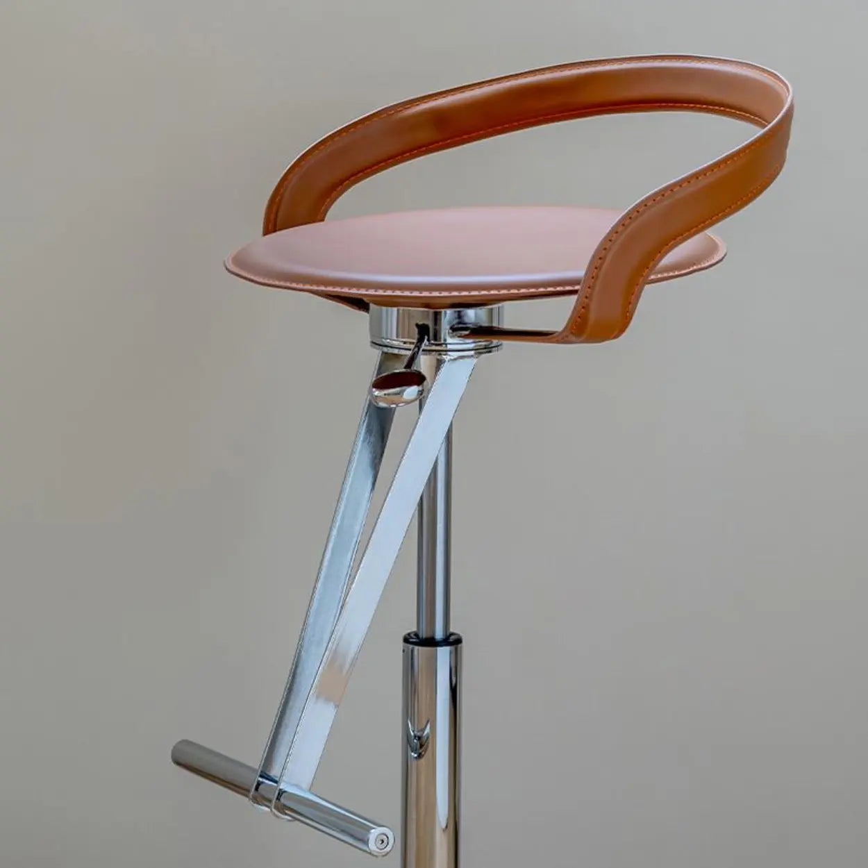 Adjustable Swivel Leather Steel Bar Stool