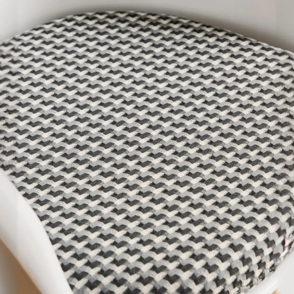 Polyurethane Tulip Dining Chair