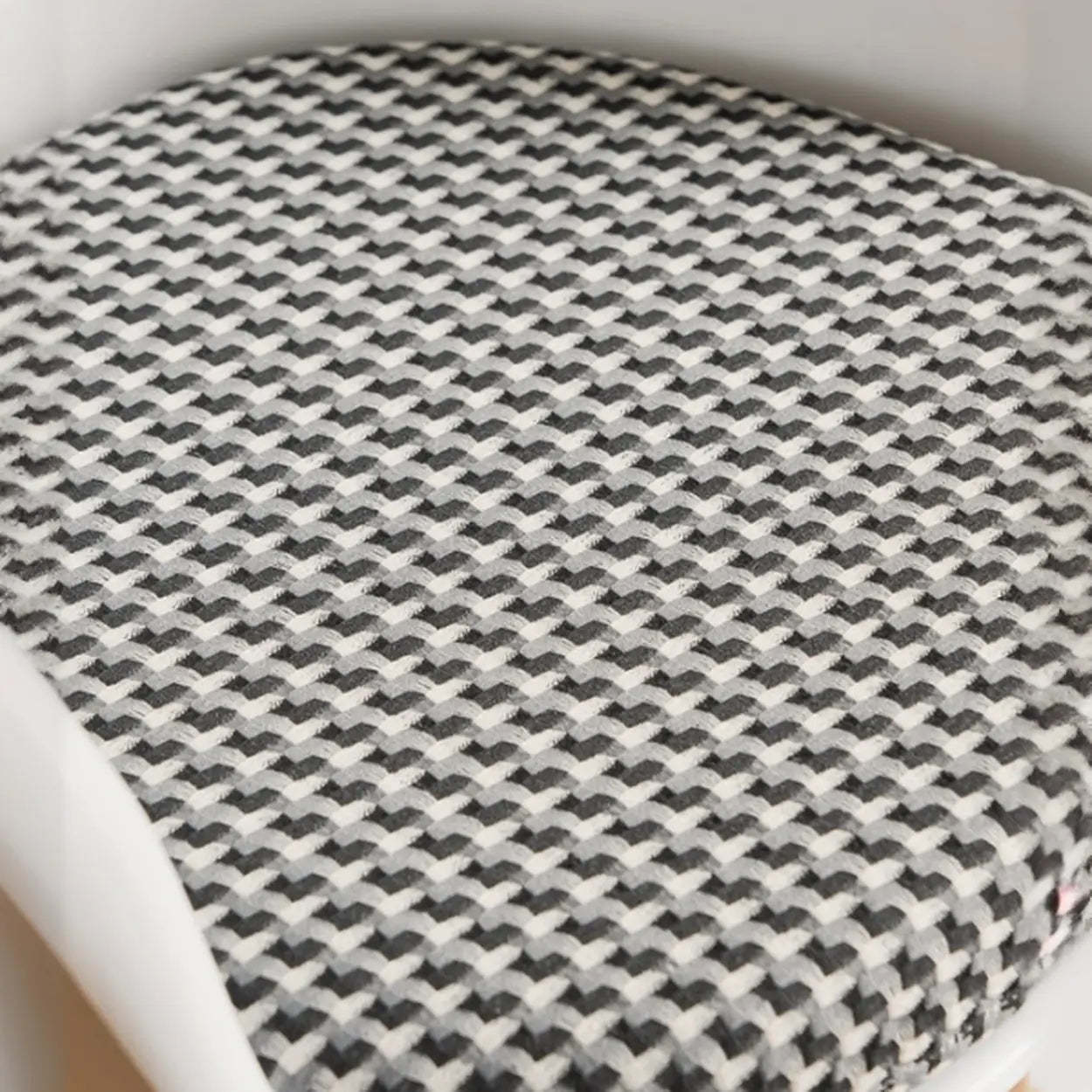 Polyurethane Tulip Dining Chair