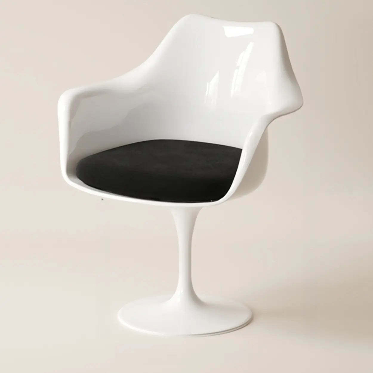 Polyurethane Tulip Dining Chair — Black (Velvet) / With Arms