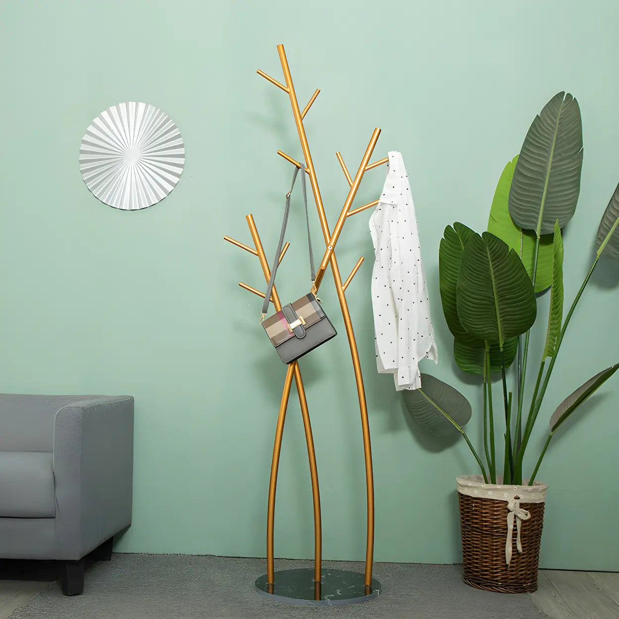 Artistic Branch Gold Metal Entryway Coat Rack — Matte Black