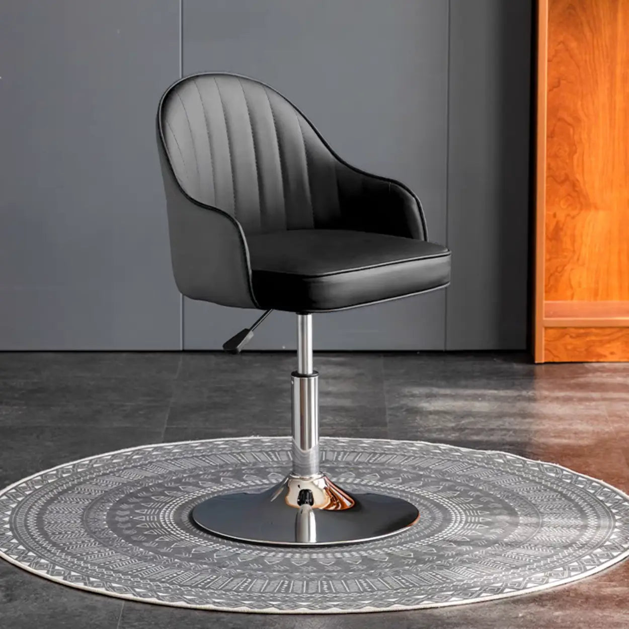 Beige Curved Leather Low-Back Swivel Office Chair