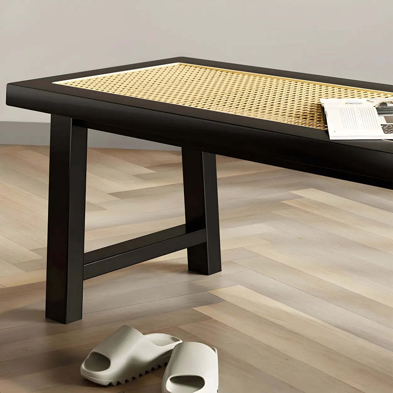 Black Bedroom Bench with Shoe Storage — White (Metal & Wood) / Storage Included