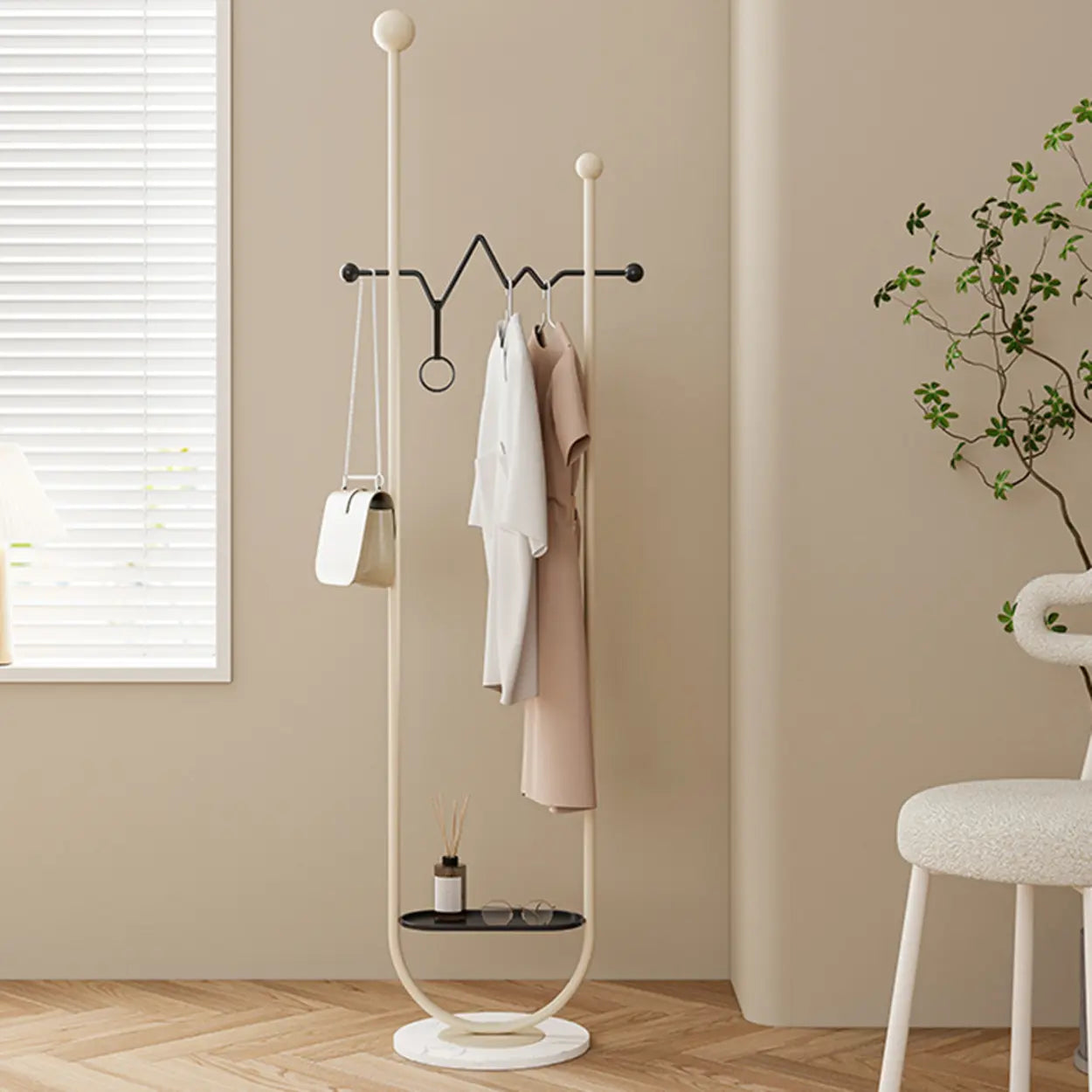 Black-Red Metal Loop Shelf Coat Stand — White-Black